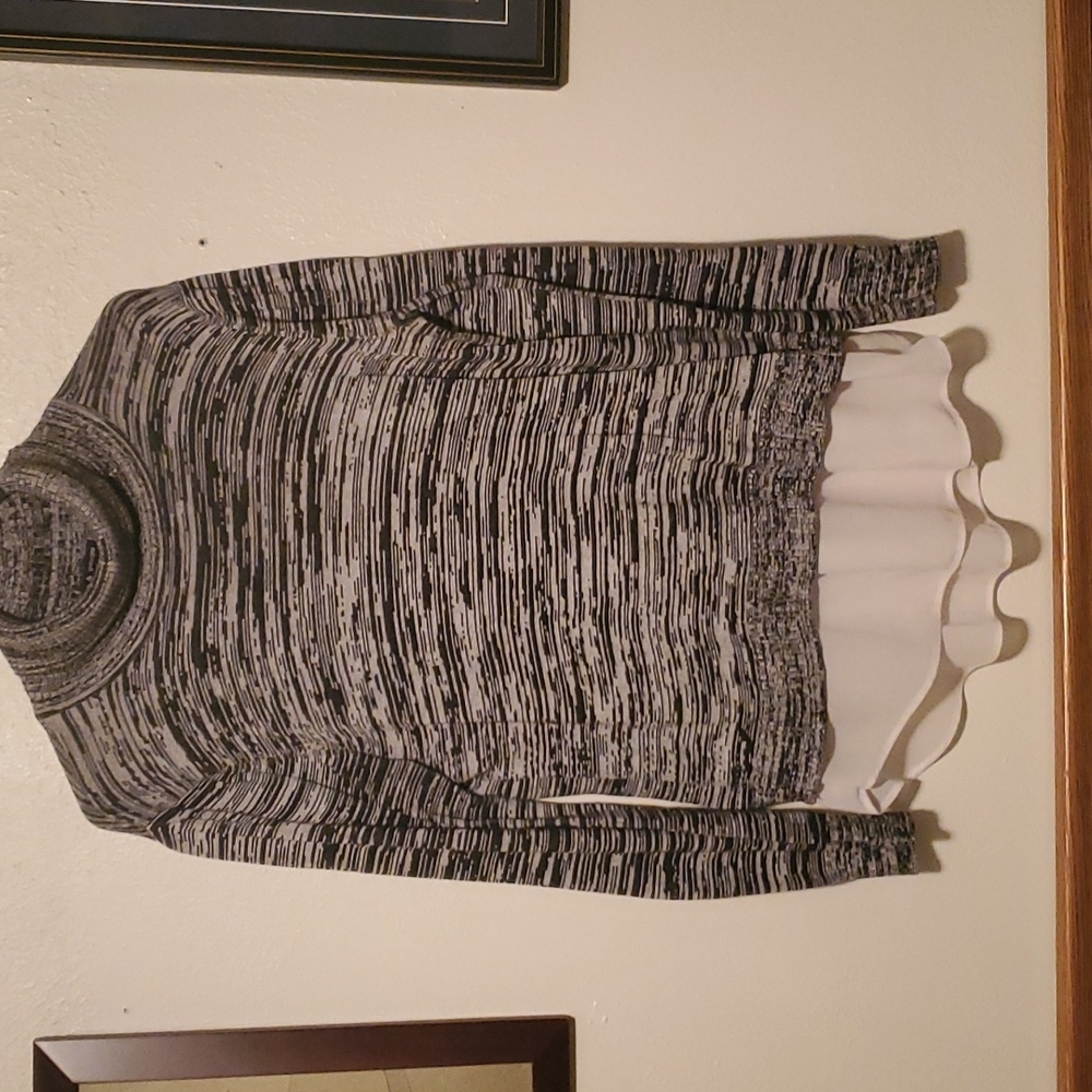 Cable & Gauge turtleneck sweater